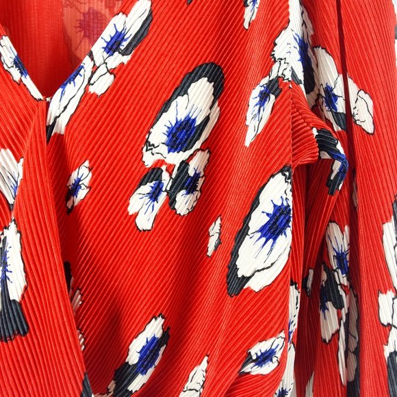 ASTR The Label red floral cropped top, size S - Picture 5 of 8